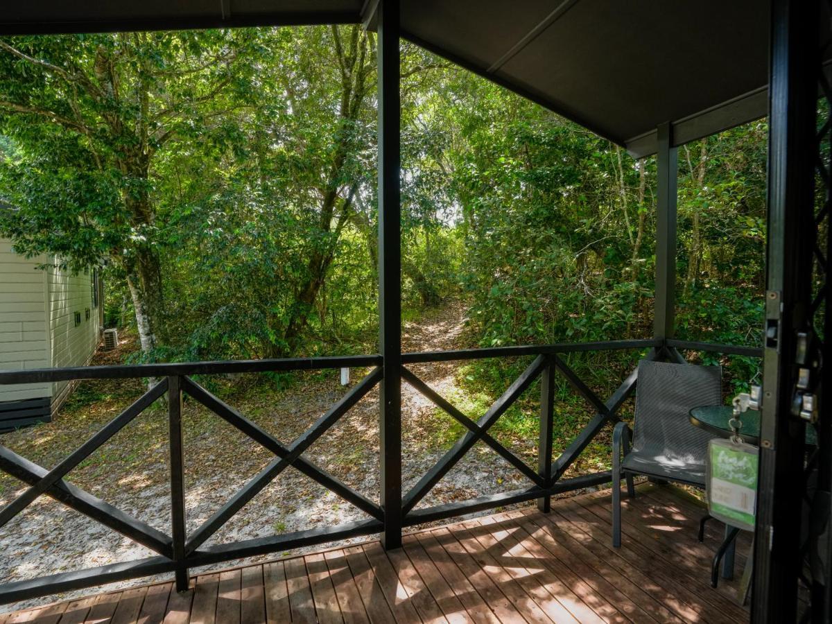 Tiona Holiday Park Exterior foto